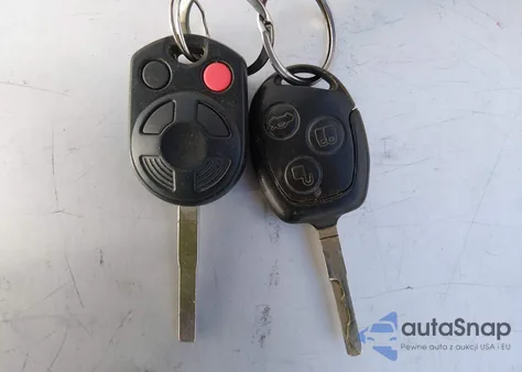 2013 Ford Fiesta Se z USA, uszkodzony, nr VIN 3FADP4BJ0DM142741